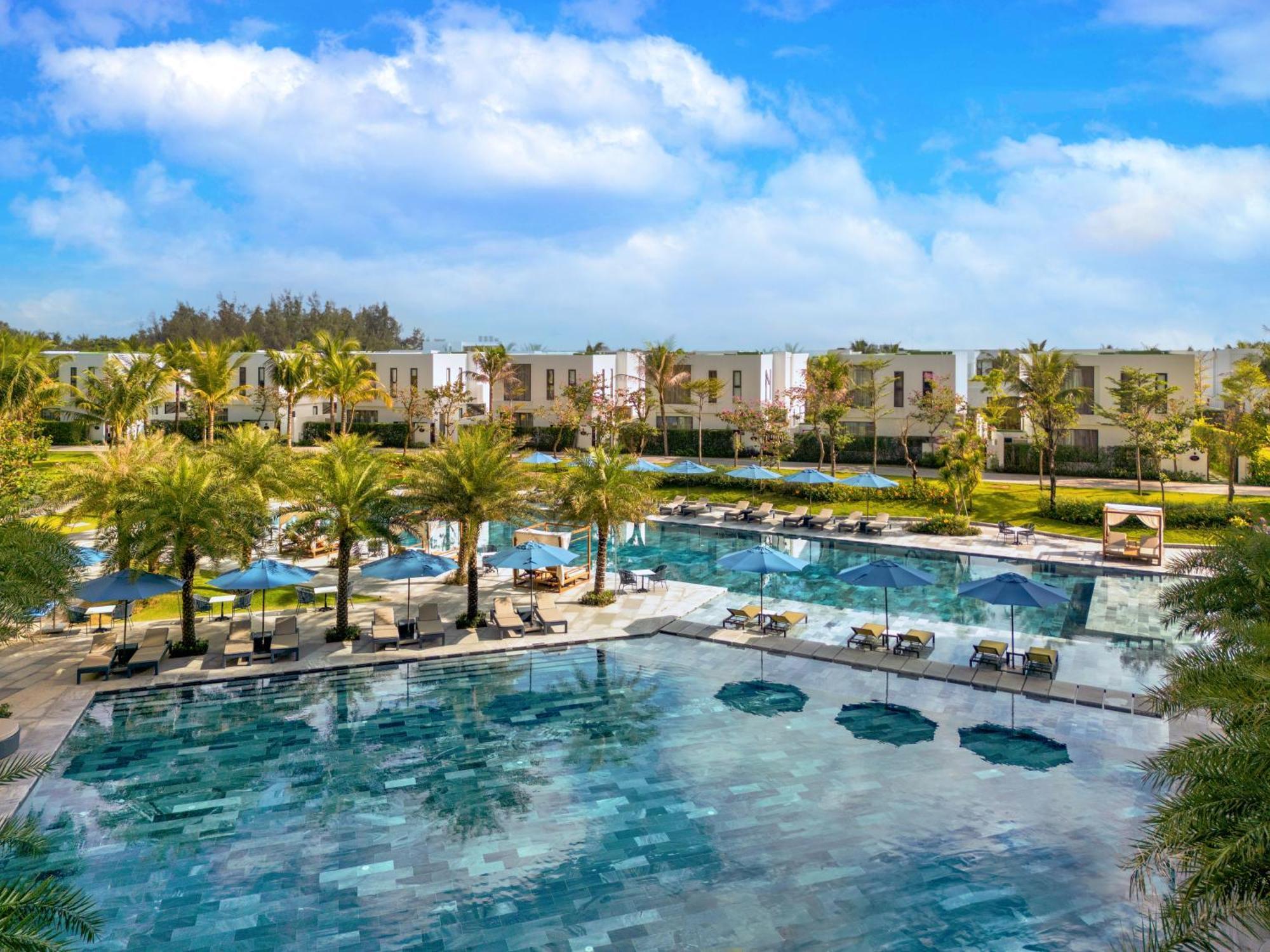 Wyndham Hoi An Royal Beachfront Resort & Villas Exterior photo
